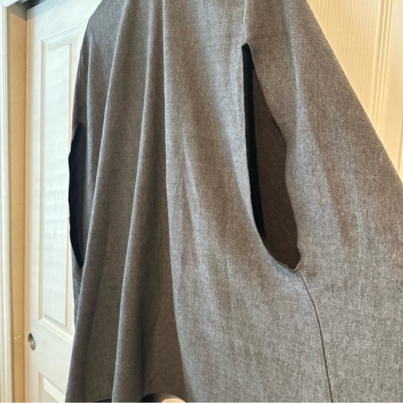 New Zara $109 Wool Blend Gray Oversized Cape Shawl 0264/488 Medium - Picture 12 of 15